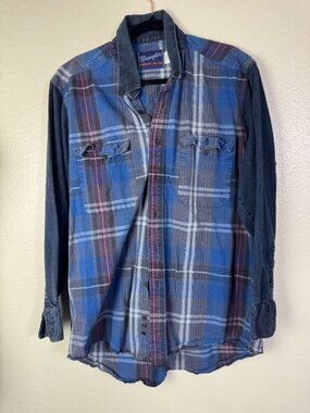 Vintage Wrangler Mens Blue Plaid Western Shirt Long Tails Size Large 16.5x34